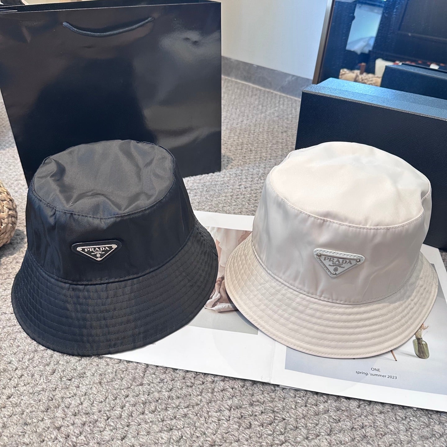Classic triangle logo bucket hat