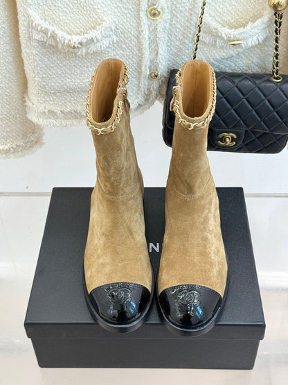 25 New product chain thick heel short boots
