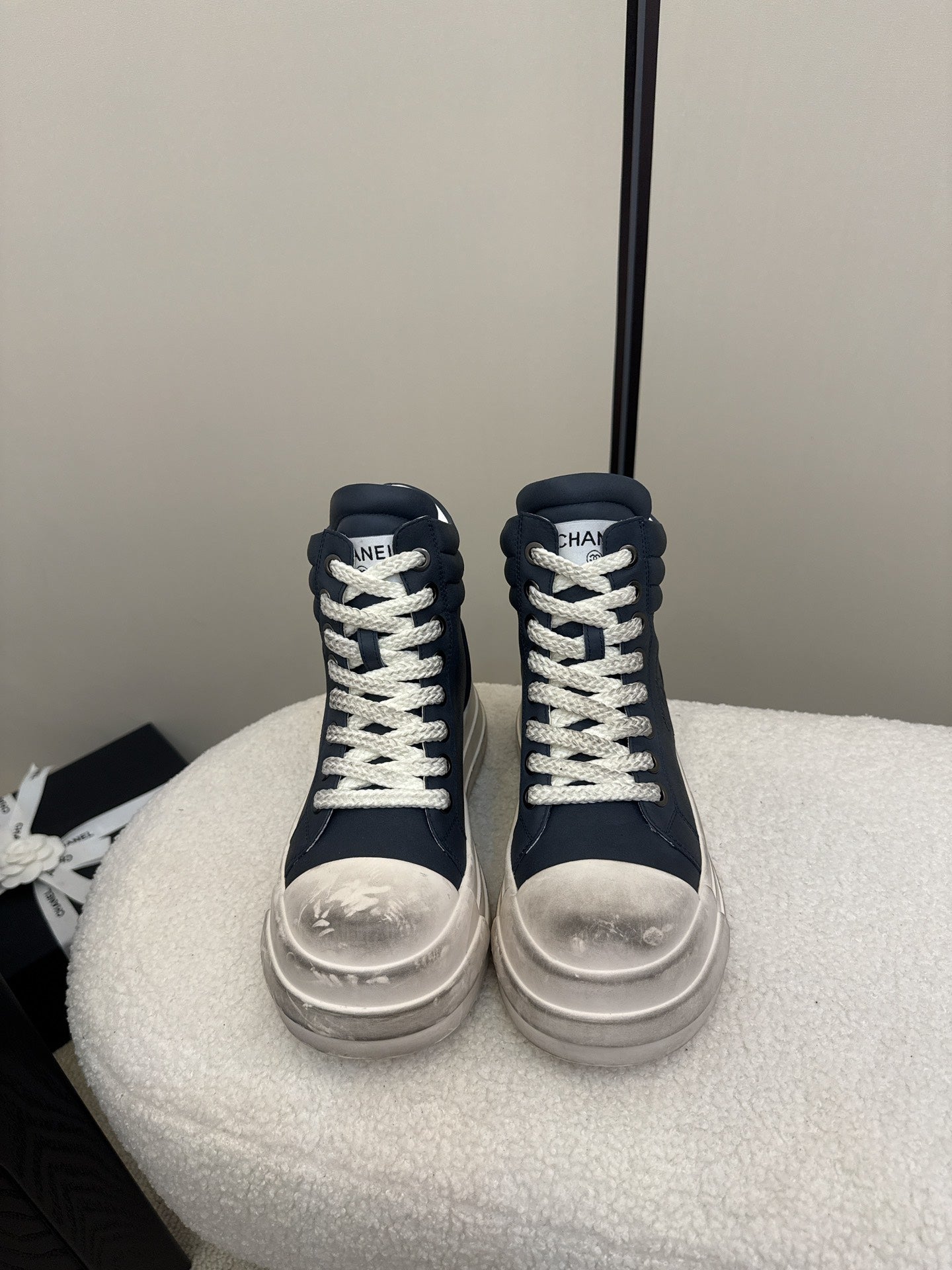25 Make old thick soled mid top casual shoes（WHITE/NAVY/BLACK）
