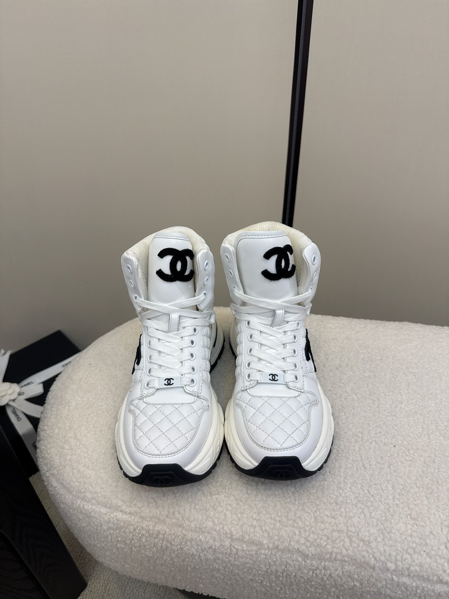25 High top leather casual shoes（WHITE/BLACK）