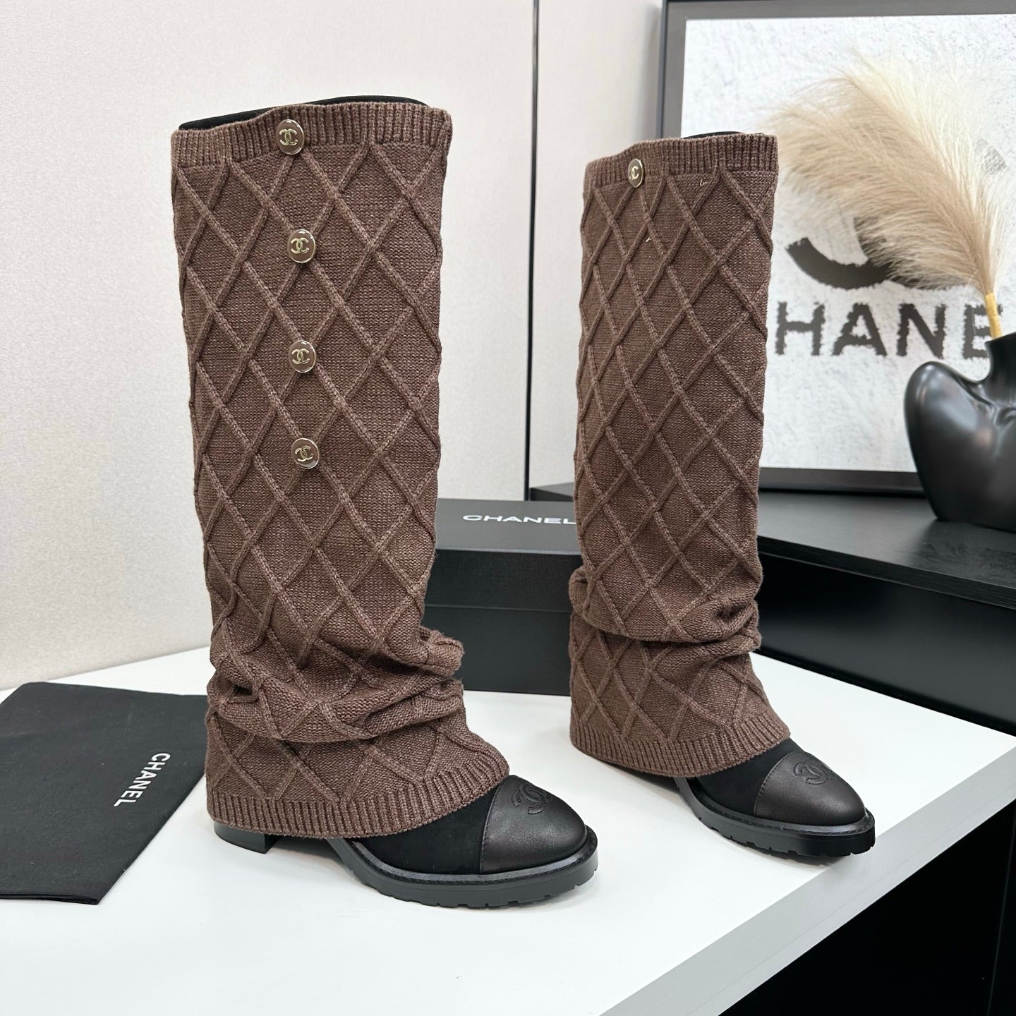 25 Knitted wool sheepskin boots
