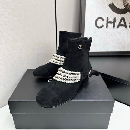 25 New sheepskin boots