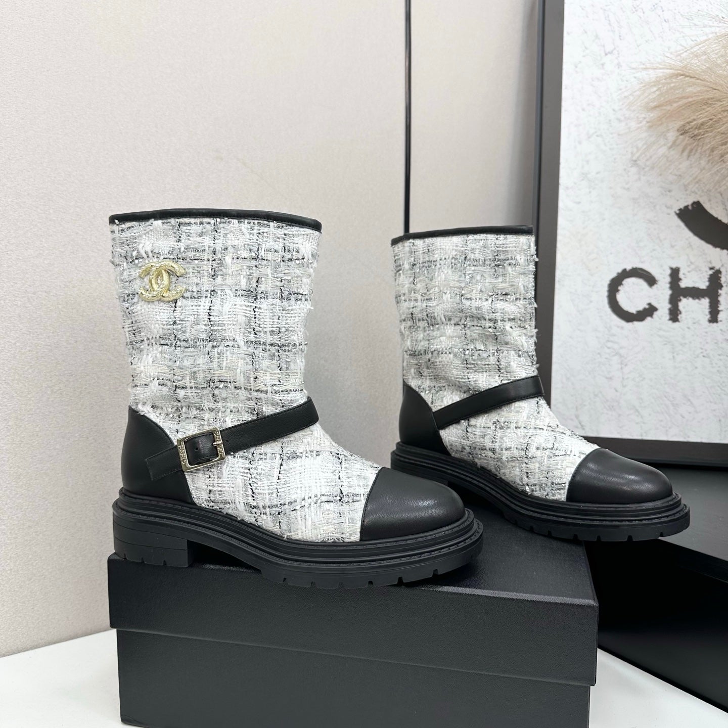 25 Cowhide and cloth lined mid calf boots