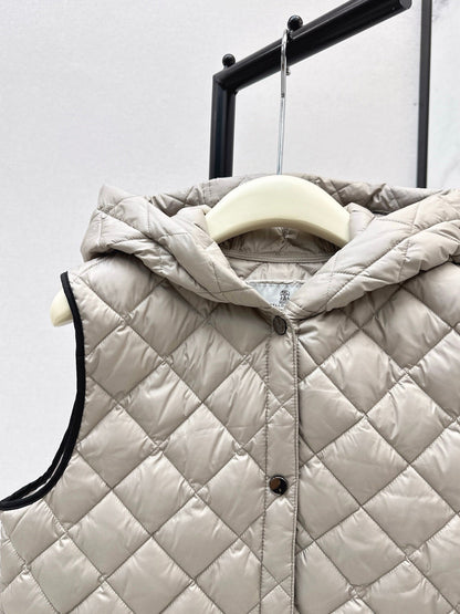 25 New Diamond Hooded Down Vest Jacket