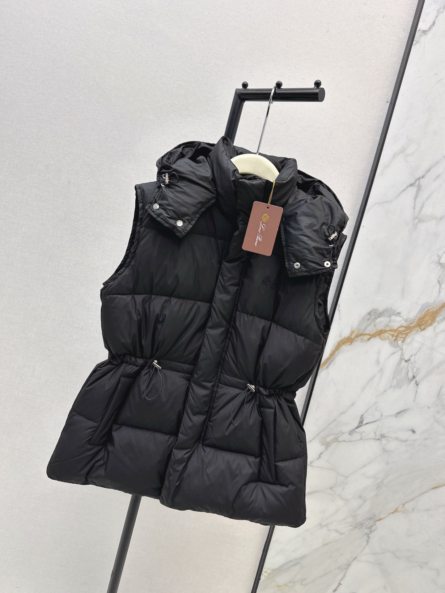 25 New drawstring waistband down vest jacket