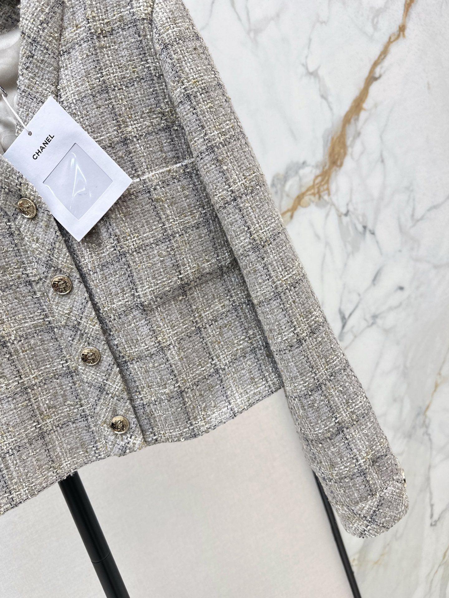 25 New V-neck woven jacket
