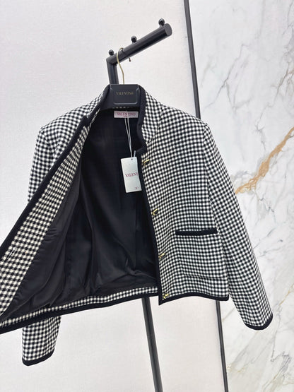 25 Classic stand up collar plaid jacket