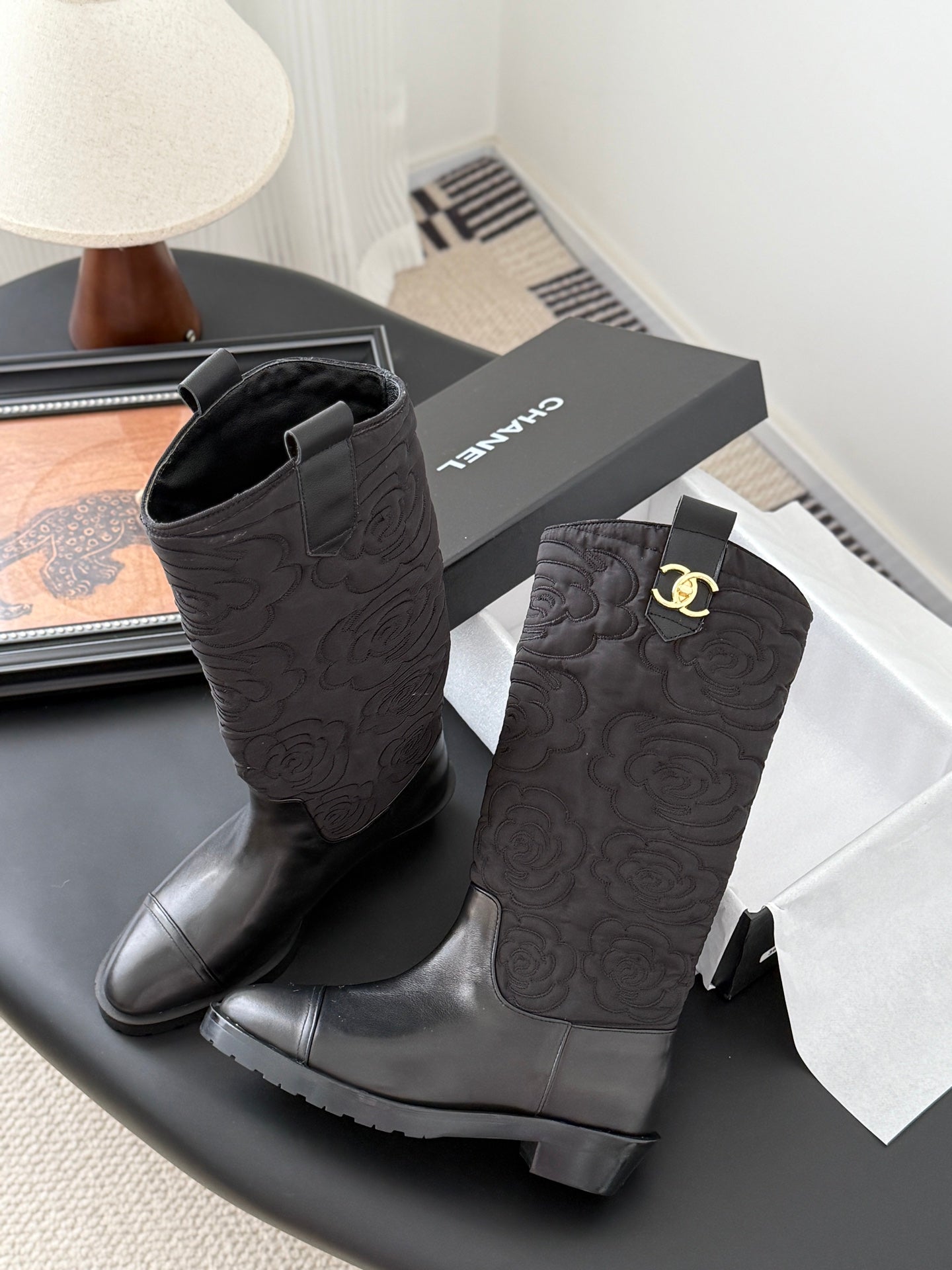 25K new rose-printed biker boots