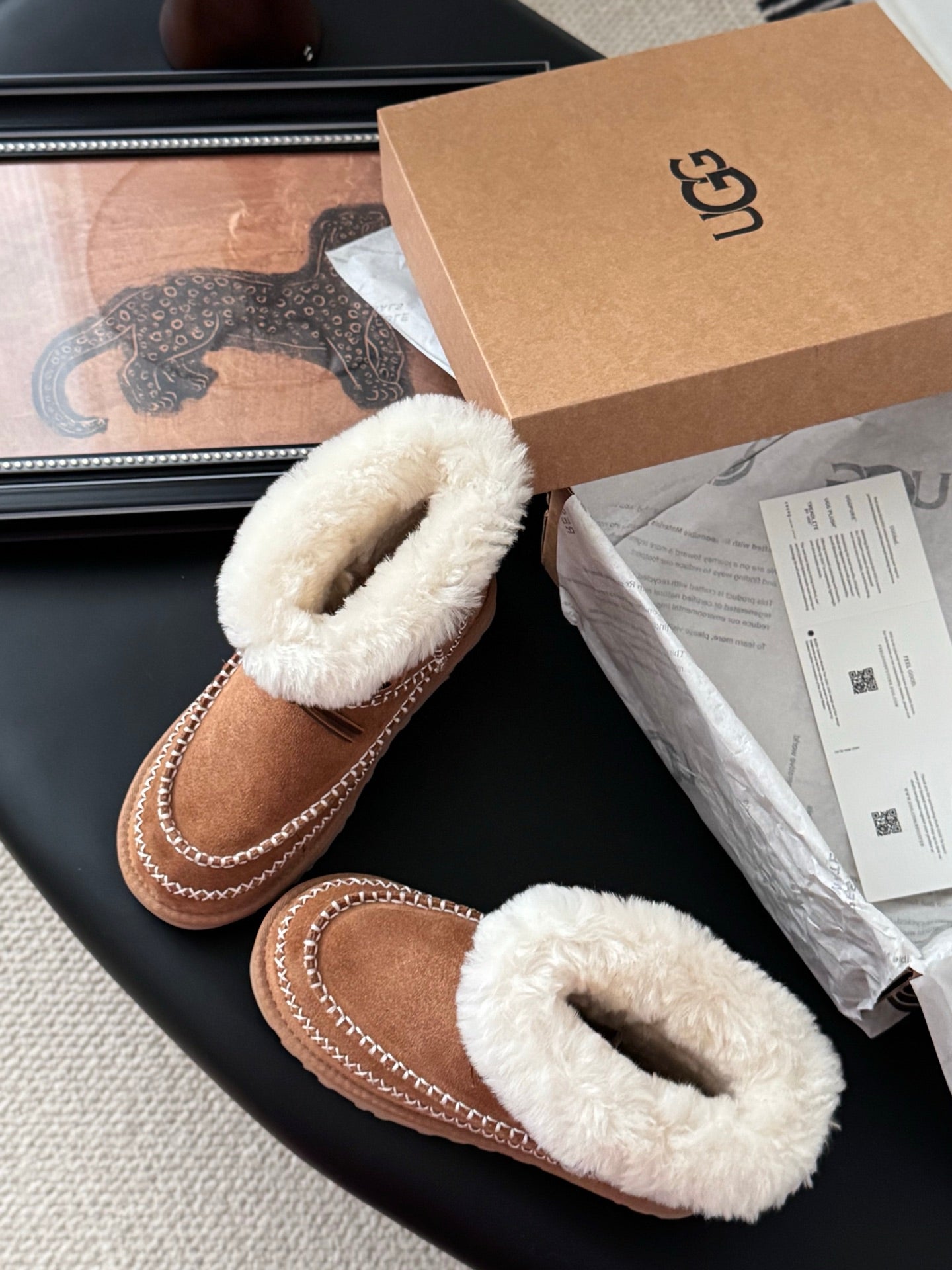 Plush snow boots