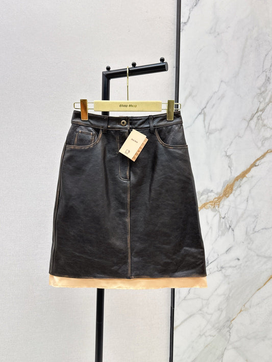 25 New retro style mid length skirt