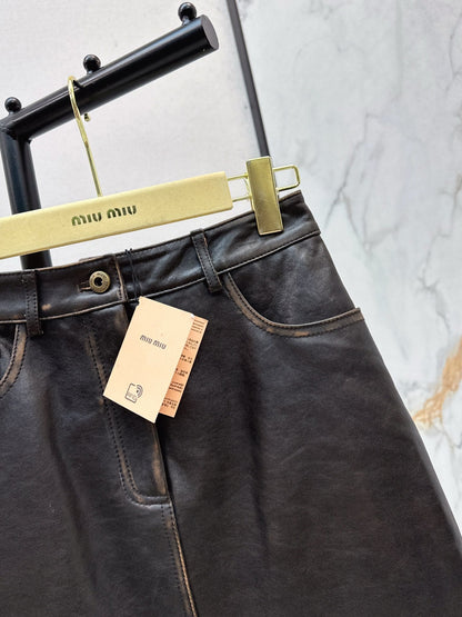 25 New retro style mid length skirt