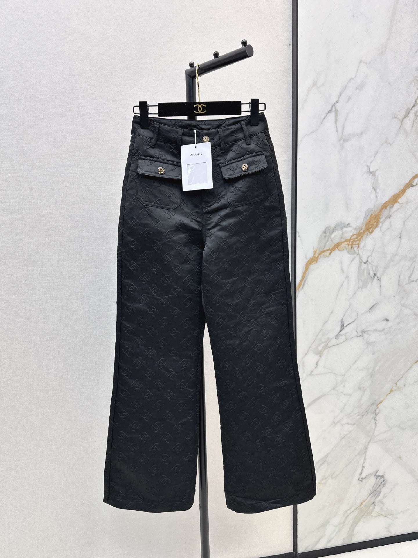 25 New jacquard logo trousers