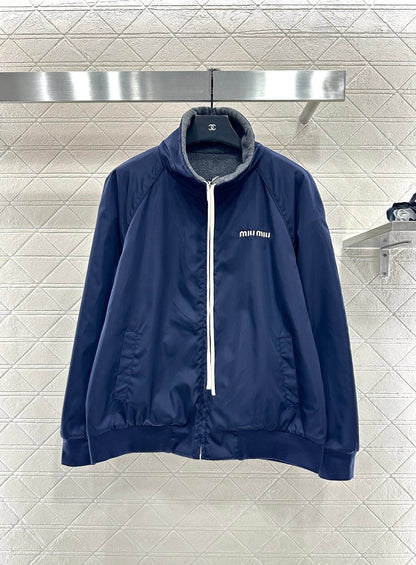 Reversible bomber jacket