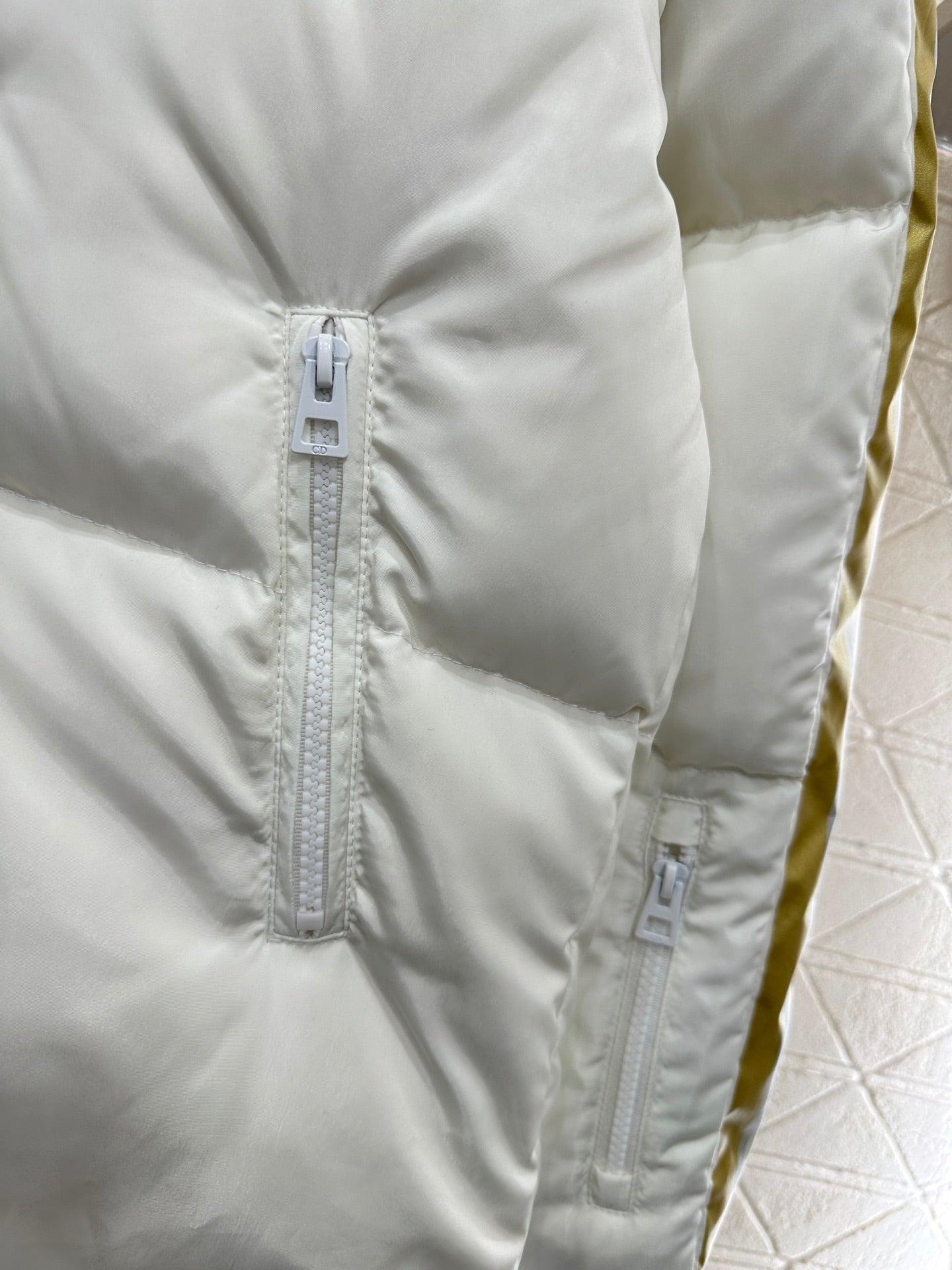 Stand collar five-pointed star down jacket