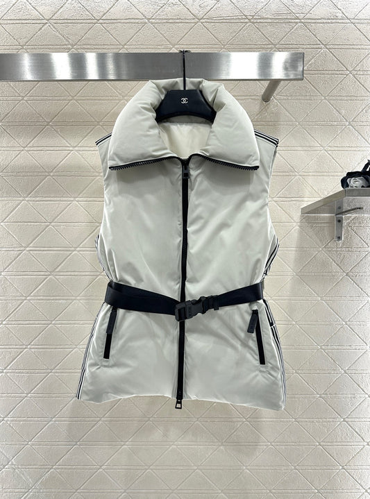 Lapel belt down vest