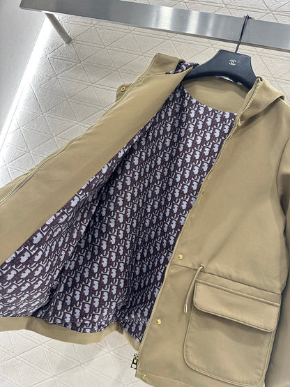Hooded drawstring windbreaker jacket