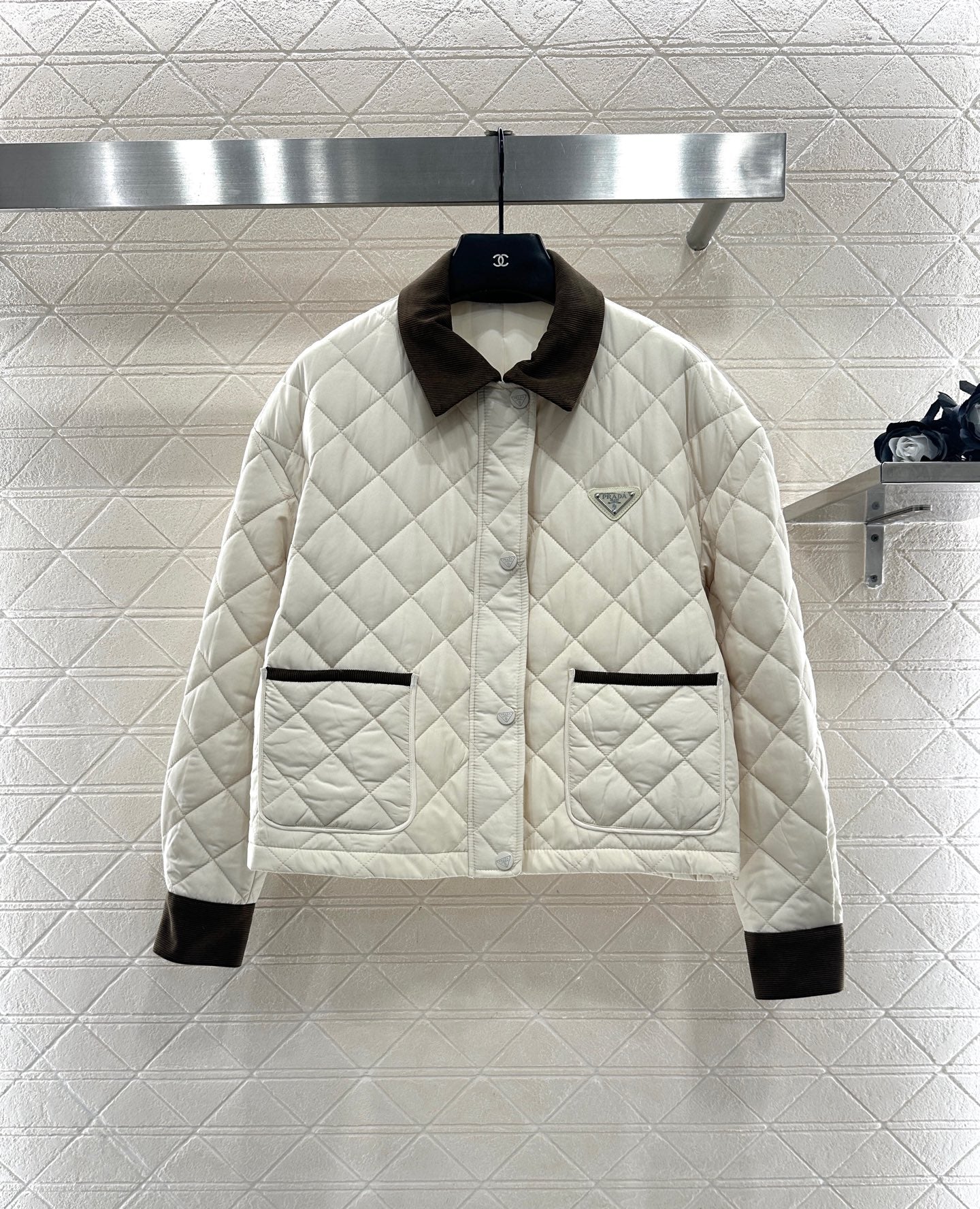 Corduroy collar diamond patterned cotton jacket