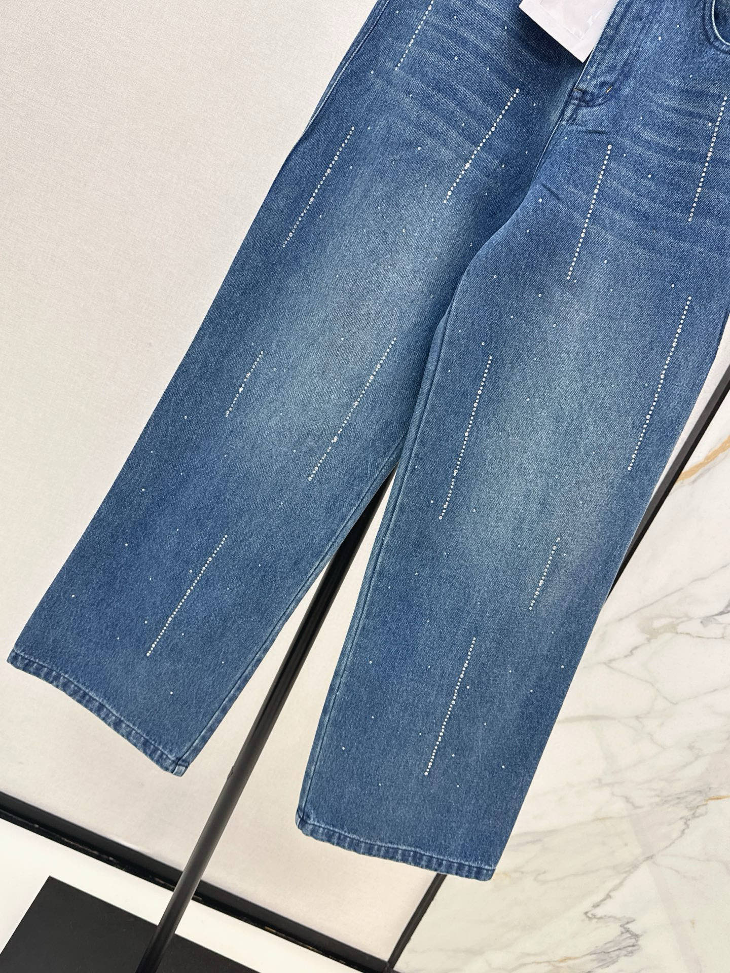 Hot-fix rhinestone jeans