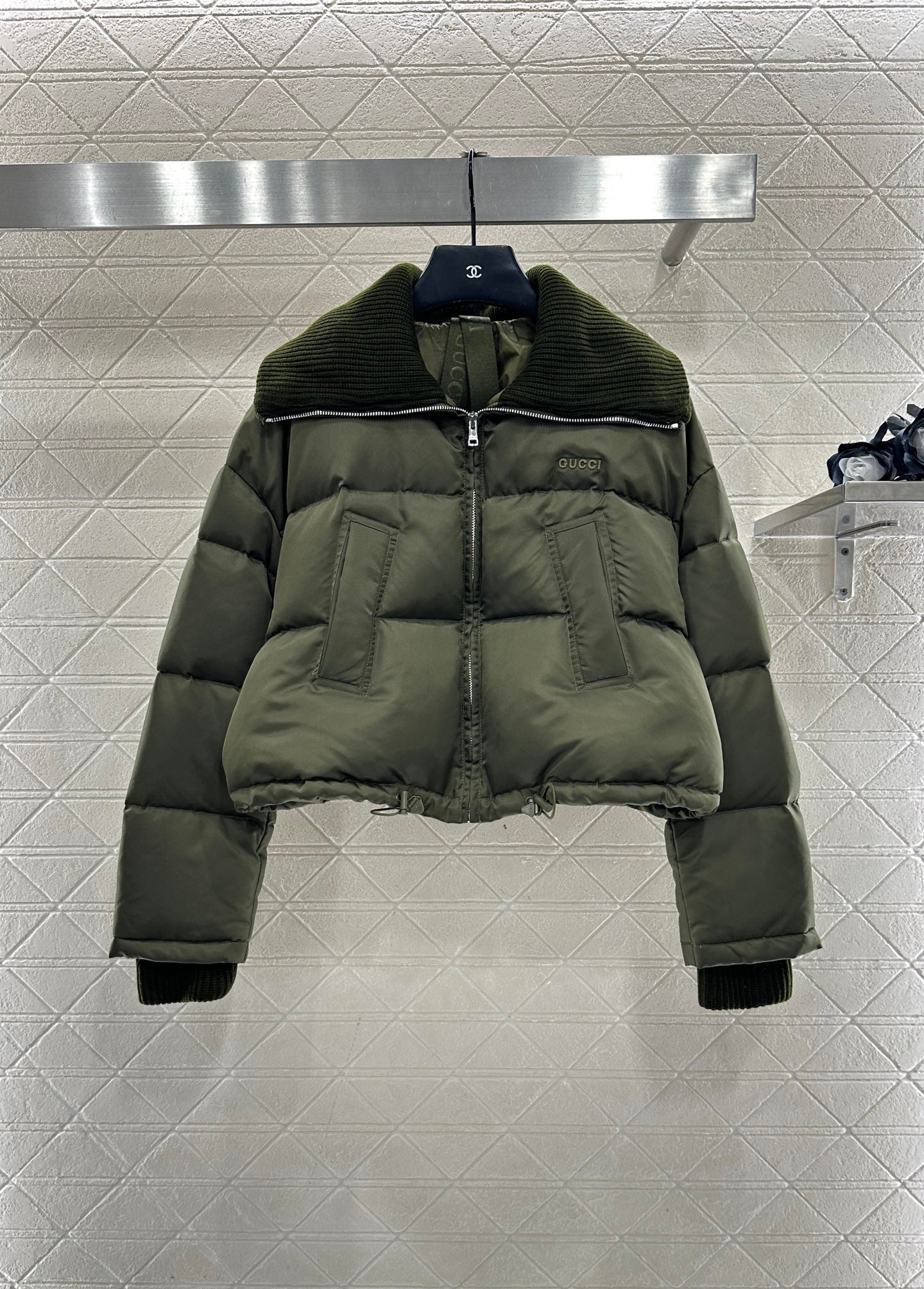Knitted collar zip-up down jacket