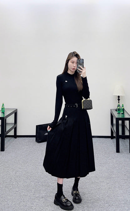 Belted midi pleated skirt