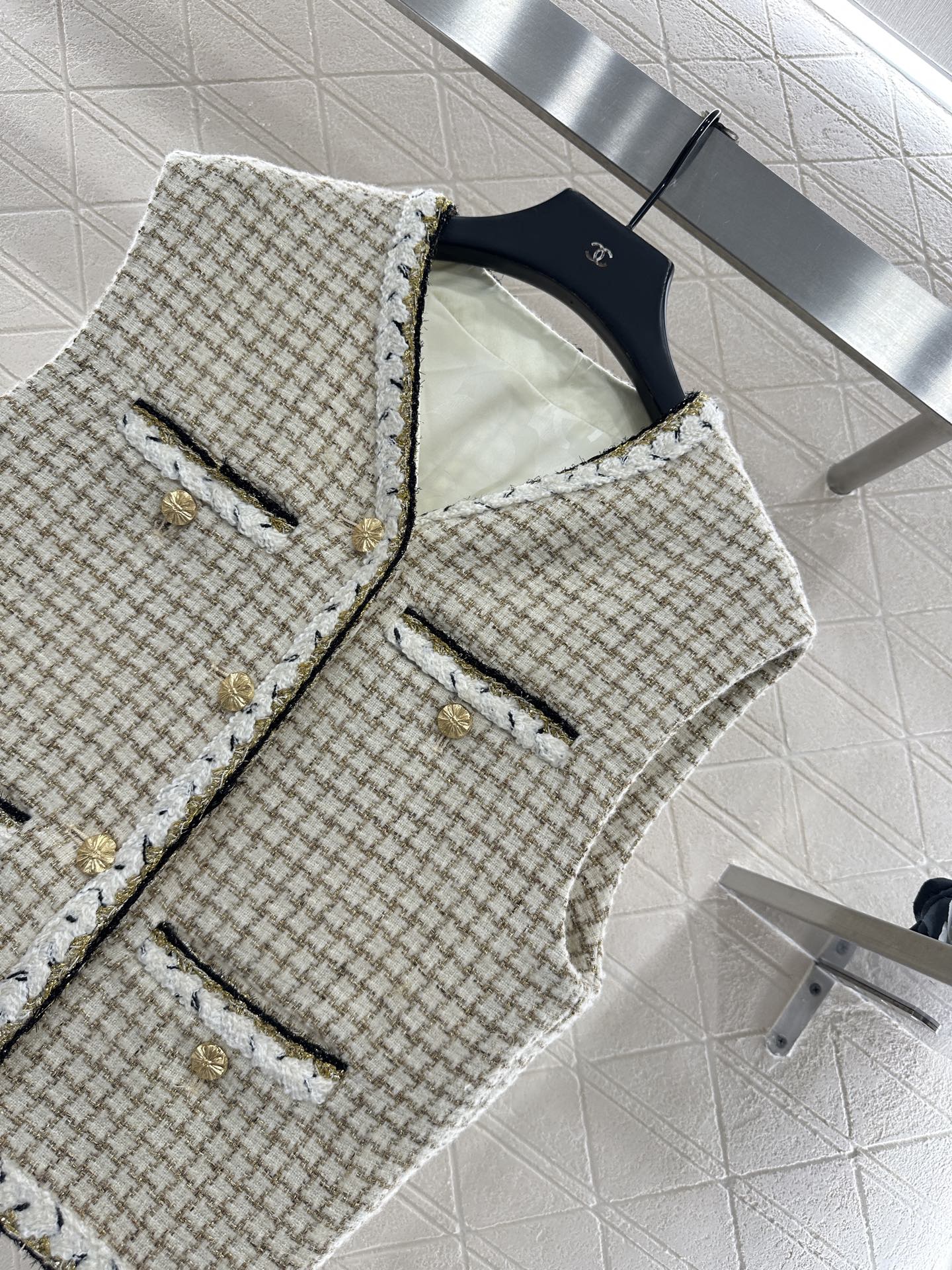 Woven plaid vest