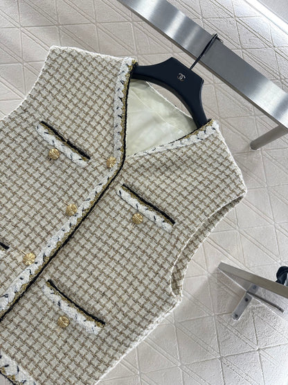 Woven plaid vest