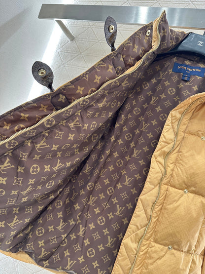 Leather buckle stand-up collar down jacket