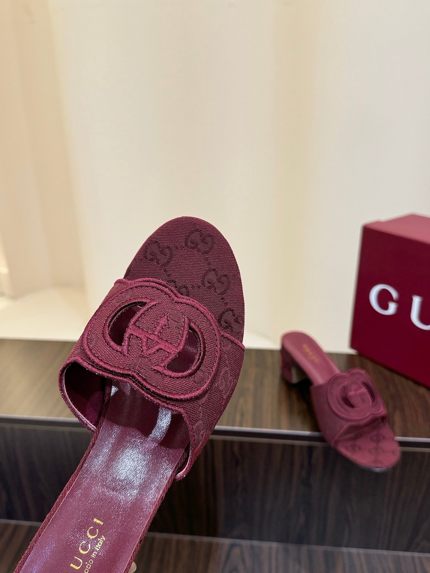 slide sandals