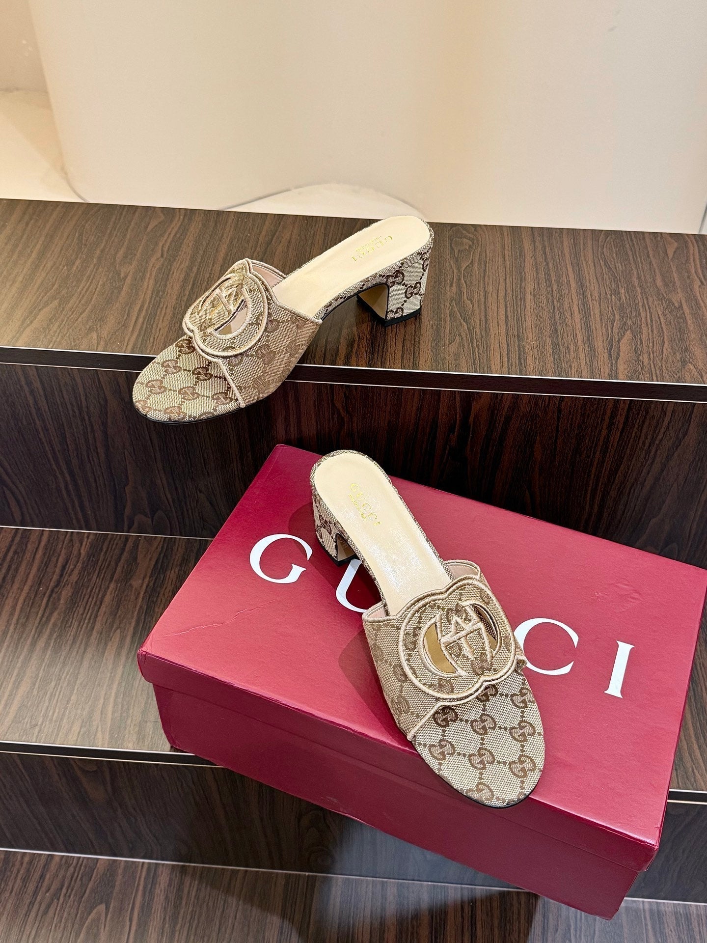 slide sandals