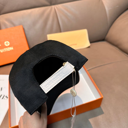 Louis 25fw leisure hat