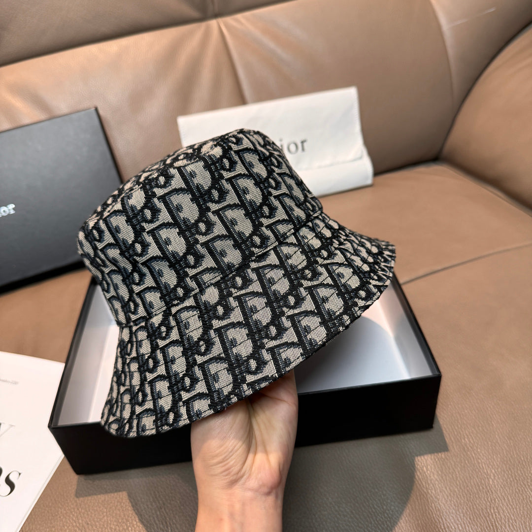 CD 25fw leisure hat