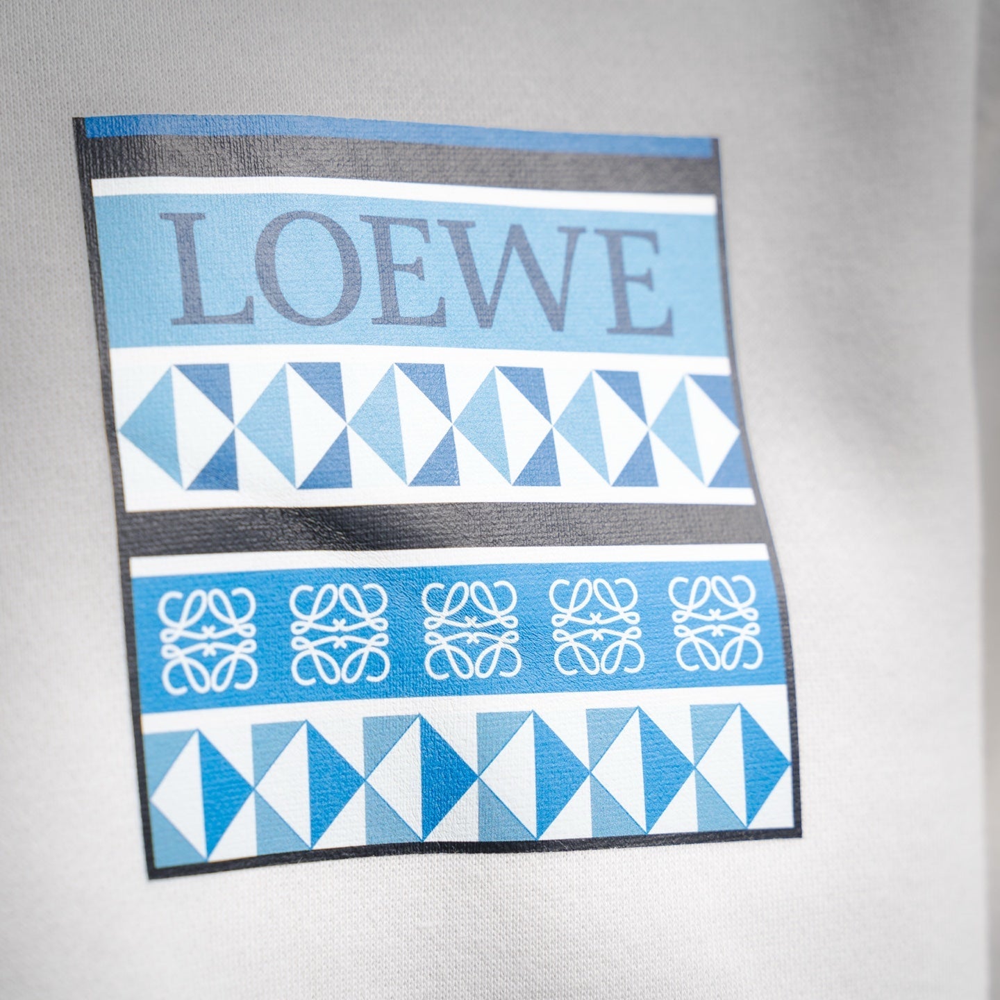 Loe 25fw printed sweatshirt