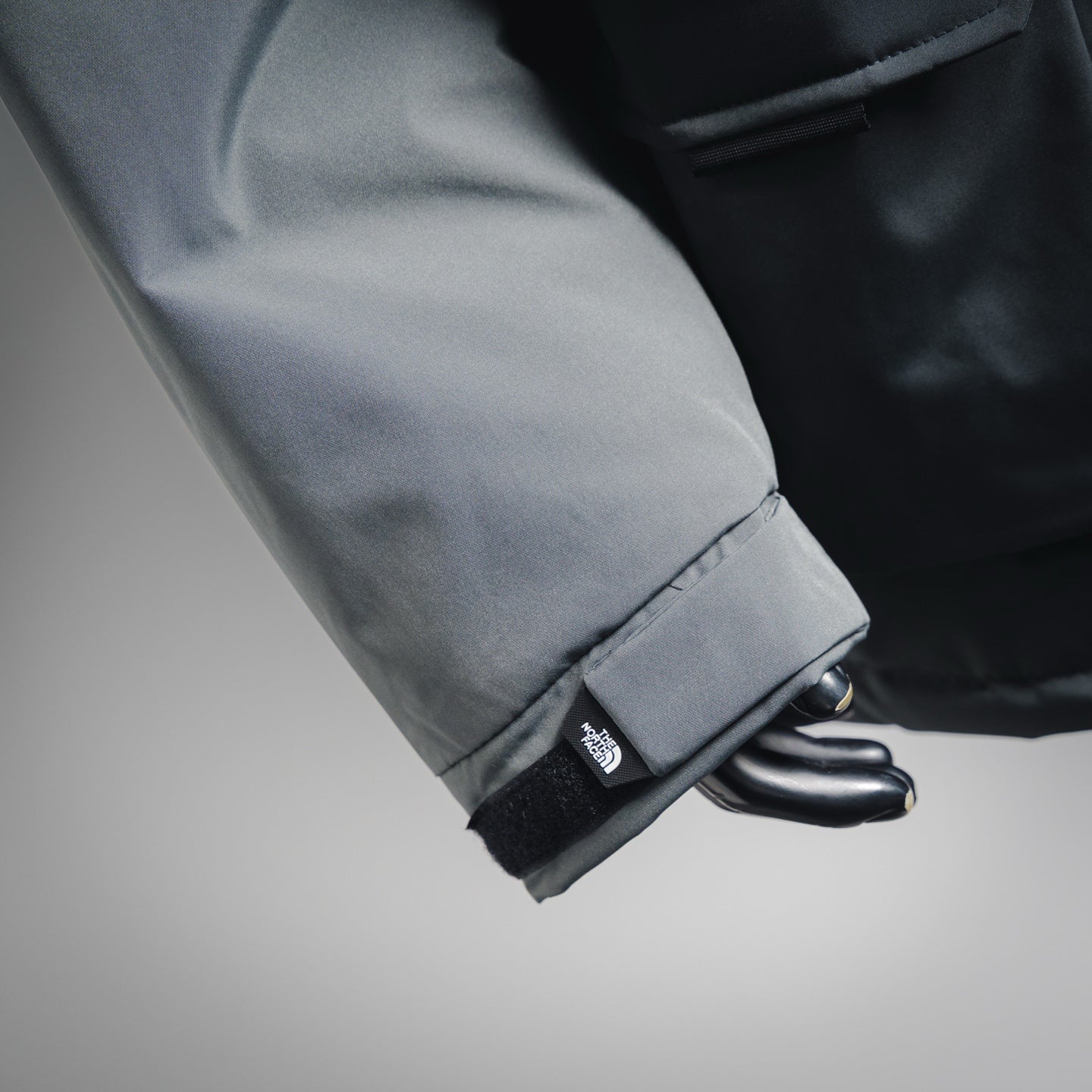 The 25fw outdoor jacket