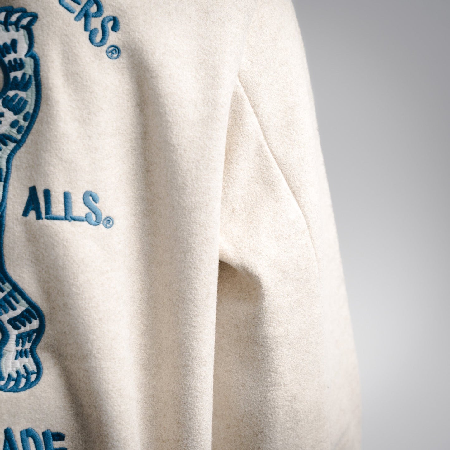 Human 25fw embroidered jacket