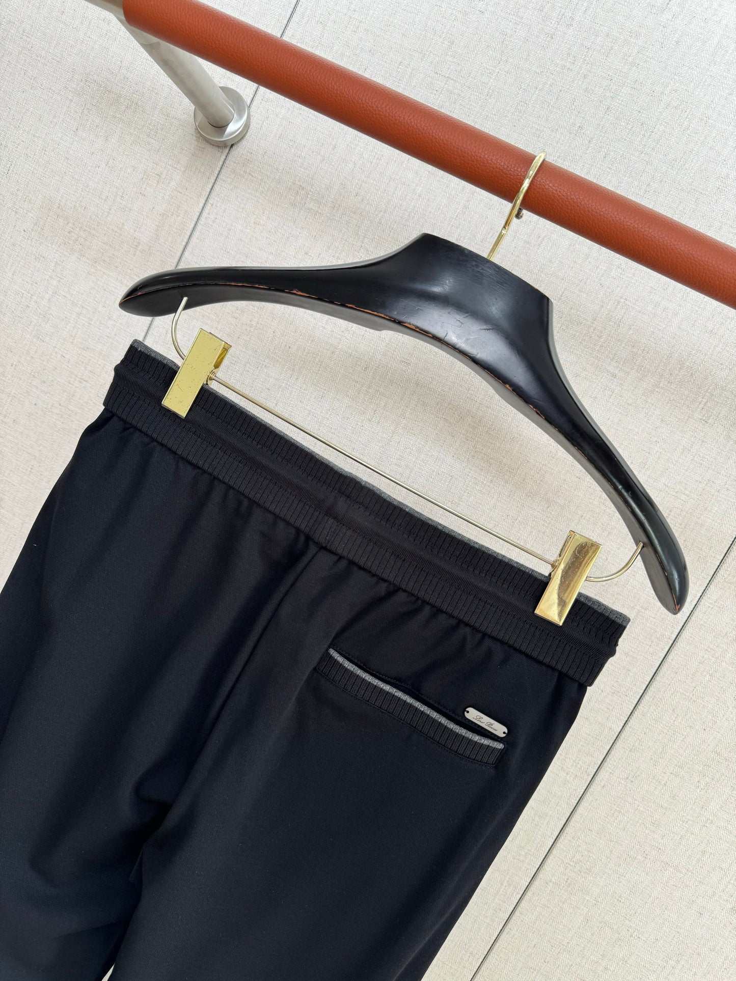 Loro 25fw embroidered pants