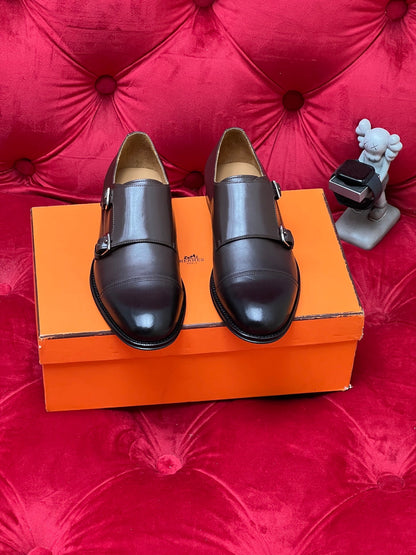 CD leather shoes