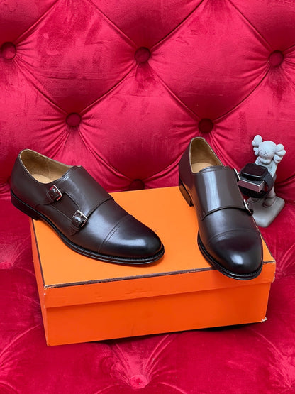CD leather shoes