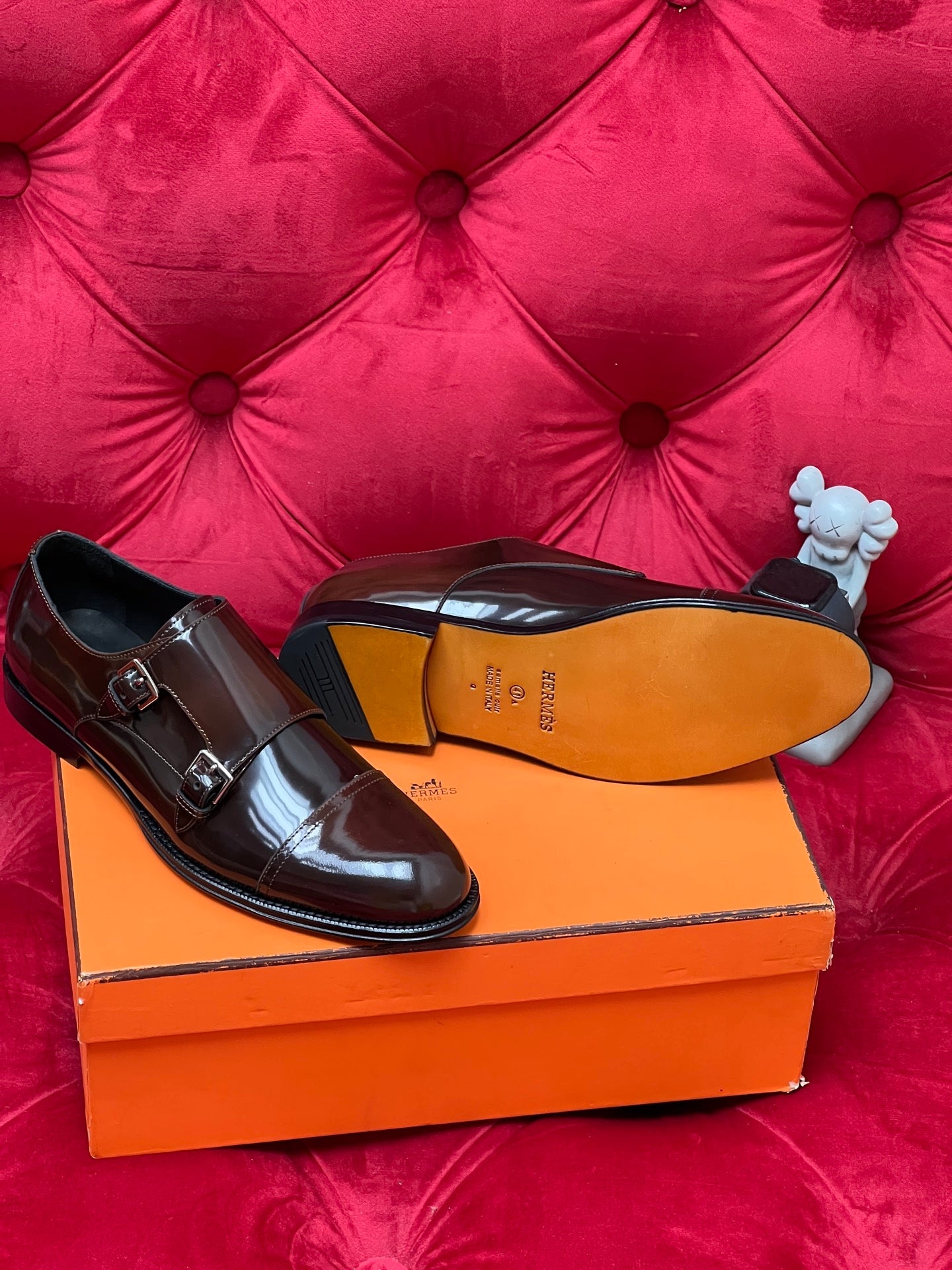 CD leather shoes