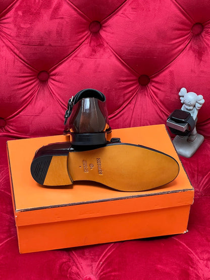 CD leather shoes