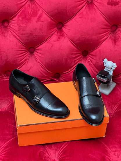 CD leather shoes
