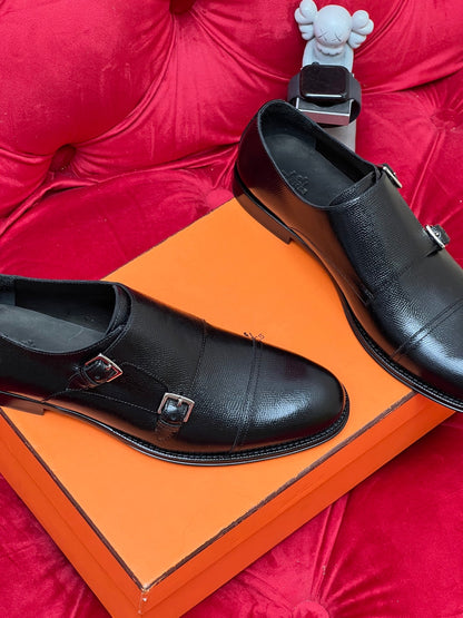 CD leather shoes