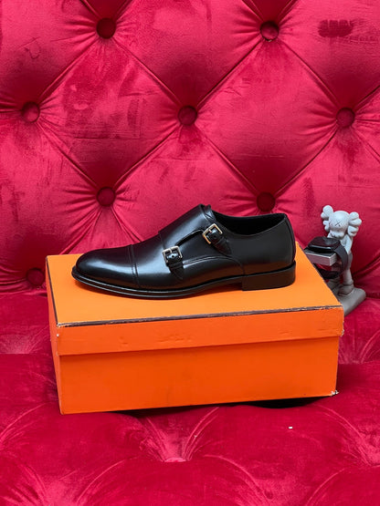 CD leather shoes