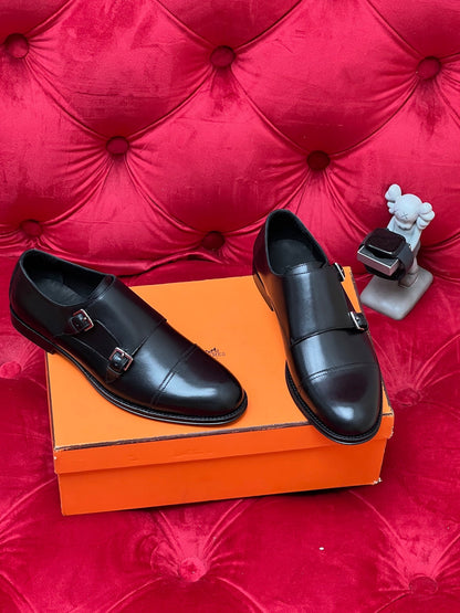 CD leather shoes