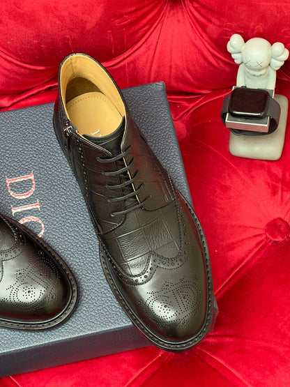 CD leather shoes