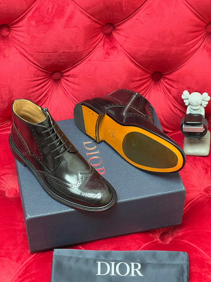 CD leather shoes