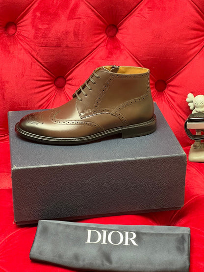 CD leather shoes