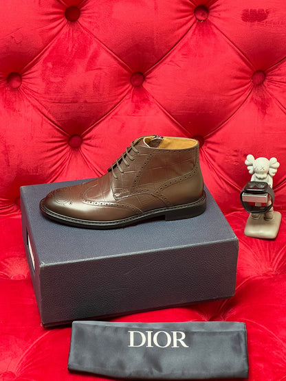 CD leather shoes