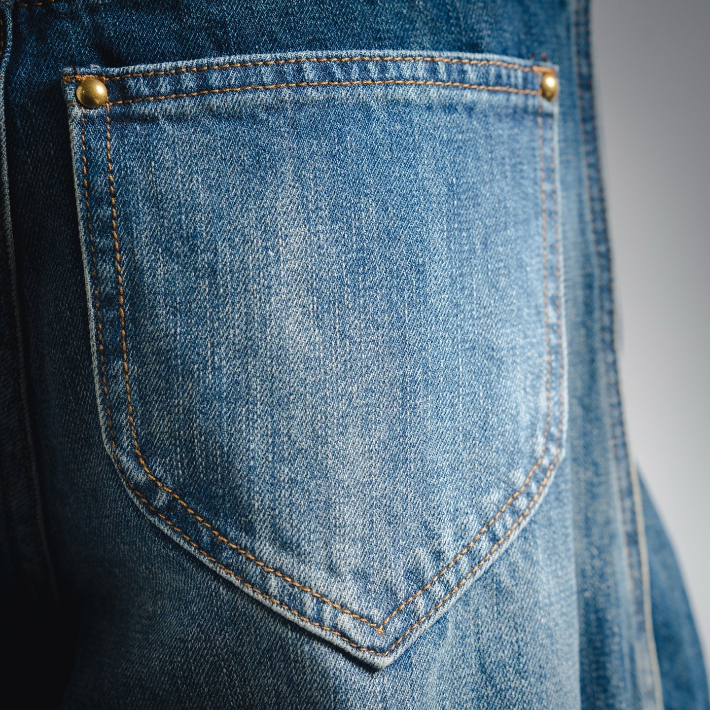 Louis 25fw washed jeans