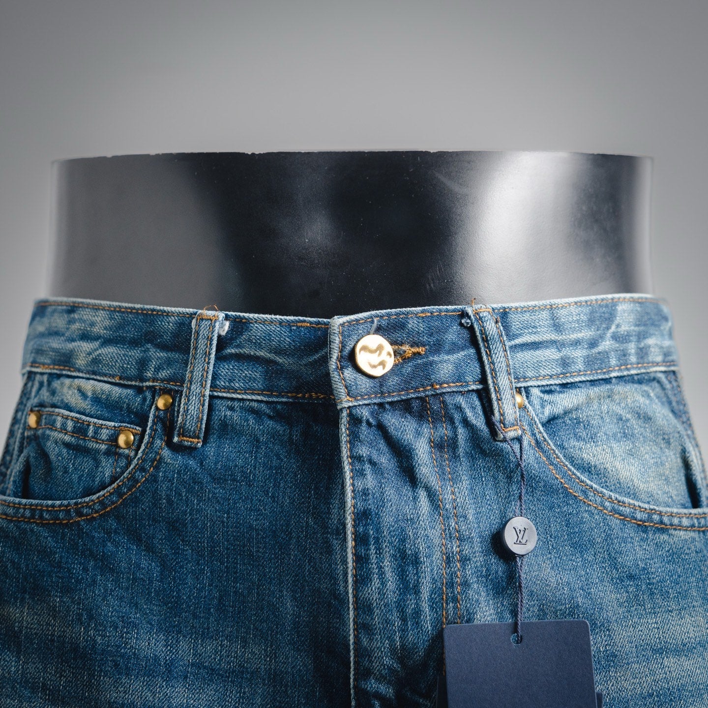 Louis 25fw washed jeans