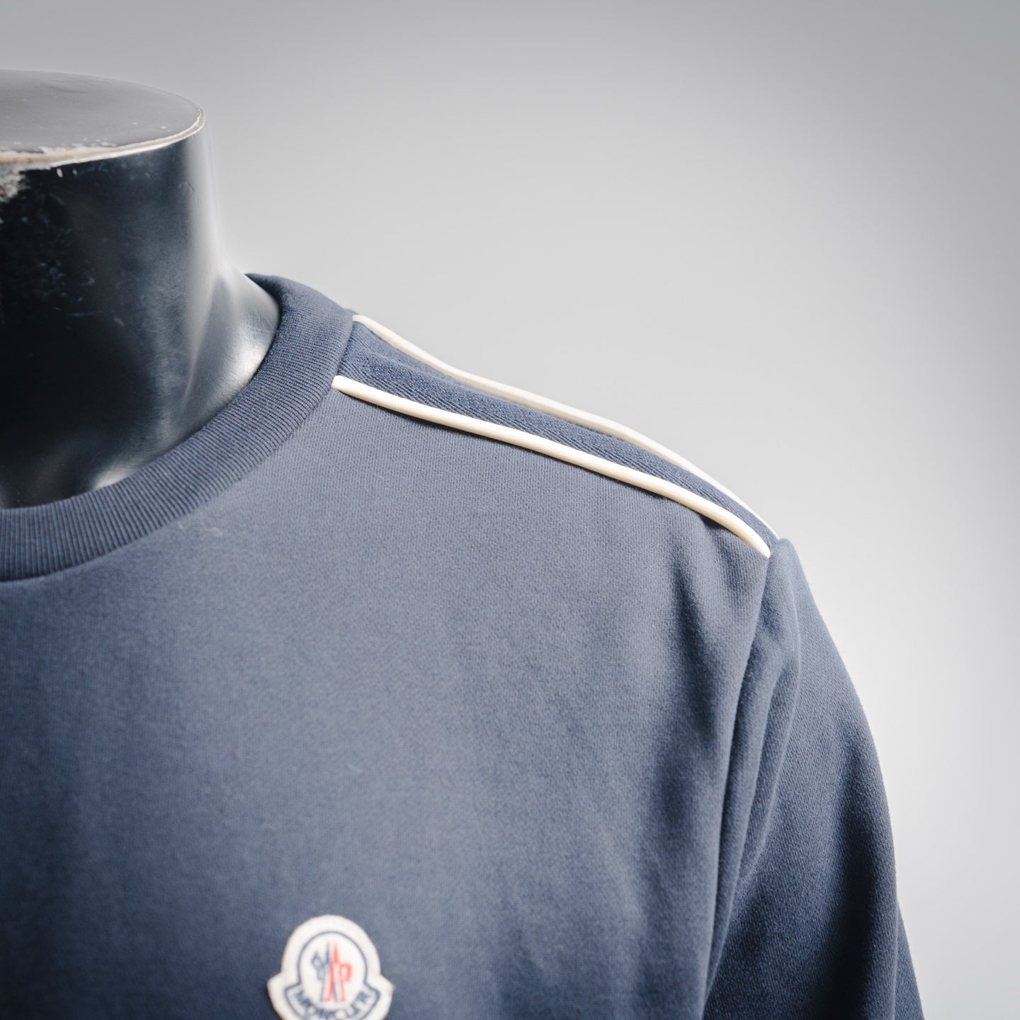 Mon 25fw all-match sweatshirt